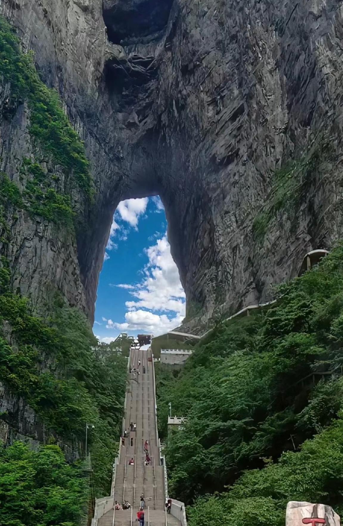 Tongfu Inn Чжанцзяцзе Экстерьер фото