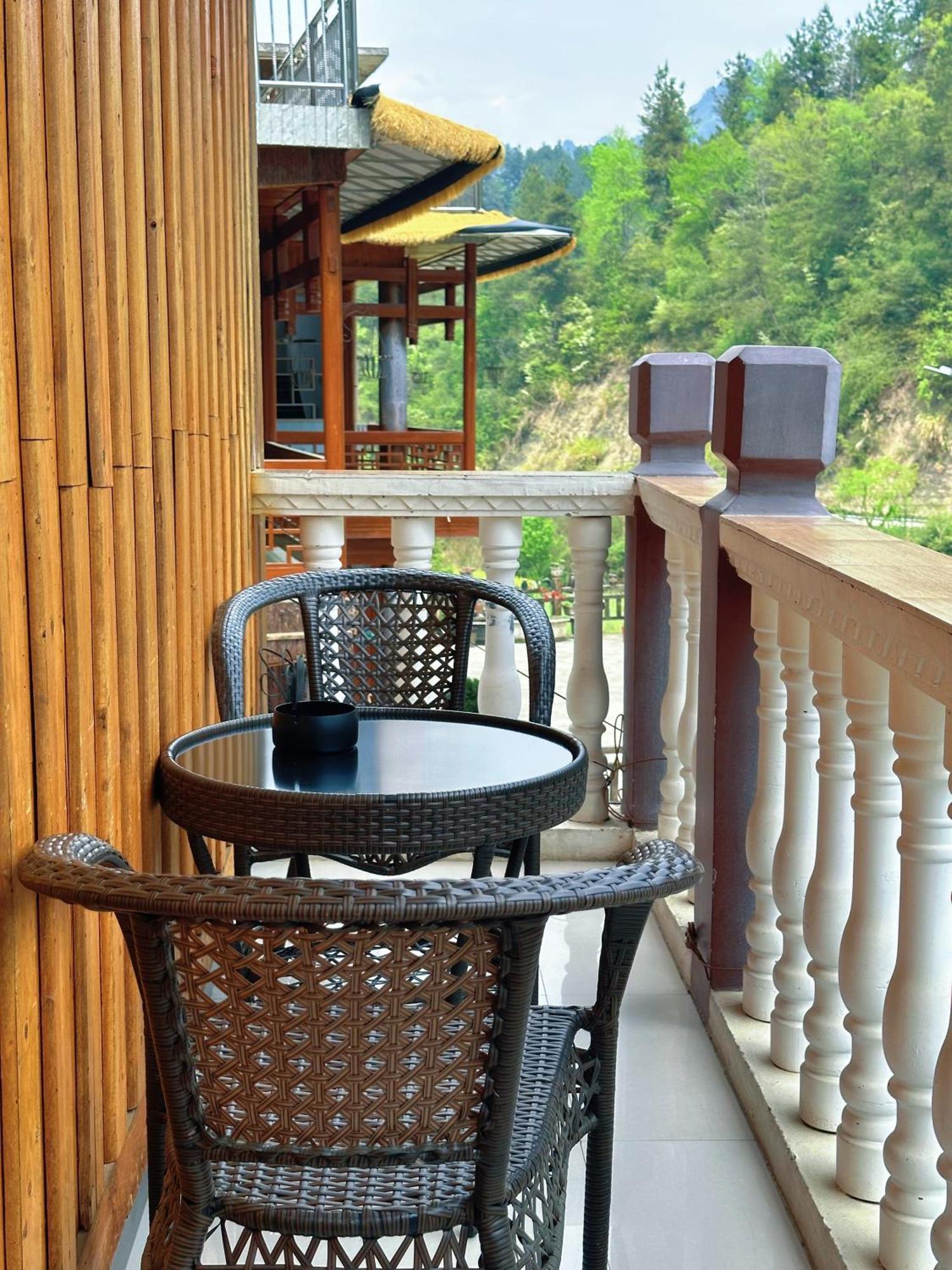 Tongfu Inn Чжанцзяцзе Экстерьер фото