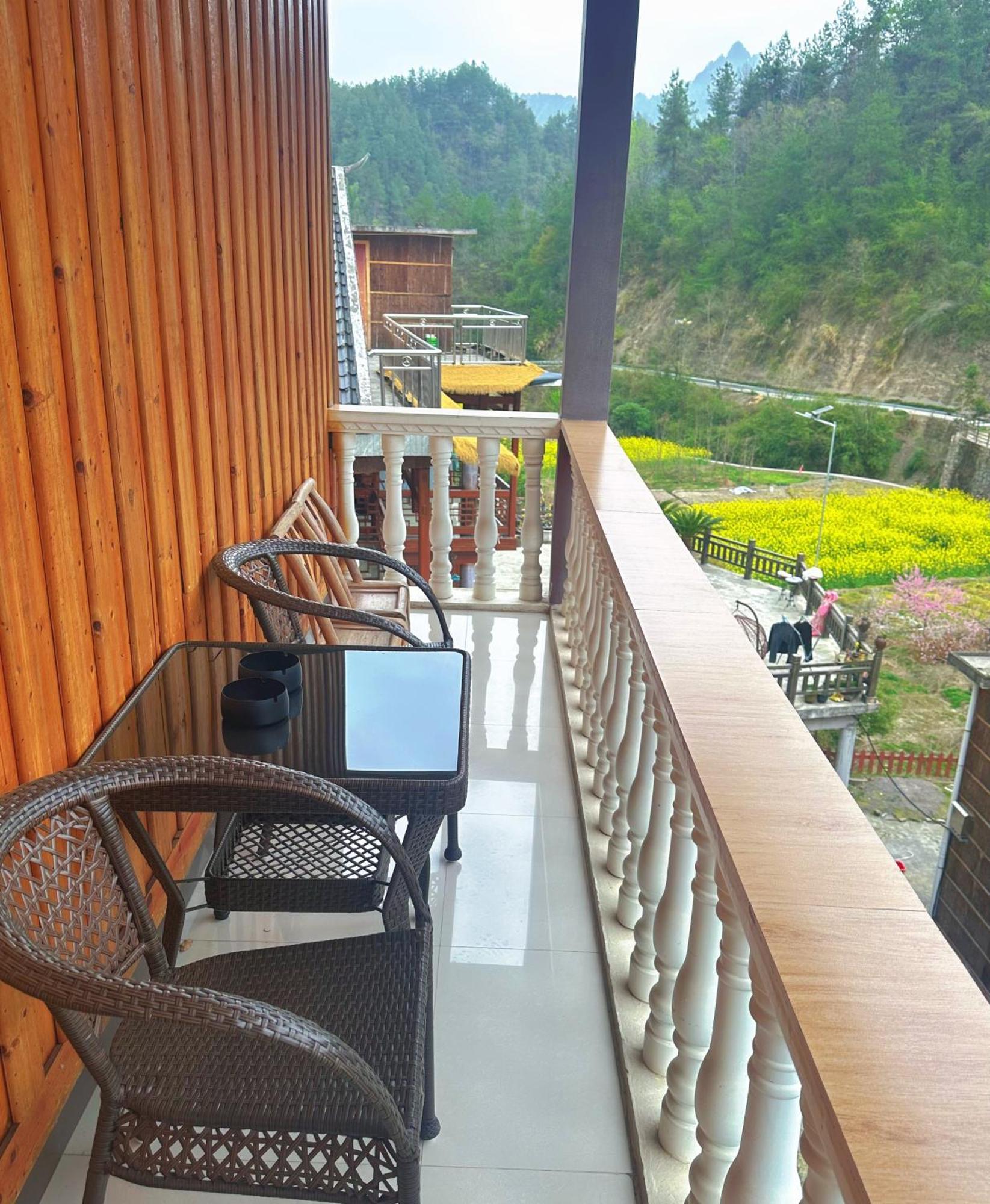 Tongfu Inn Чжанцзяцзе Экстерьер фото